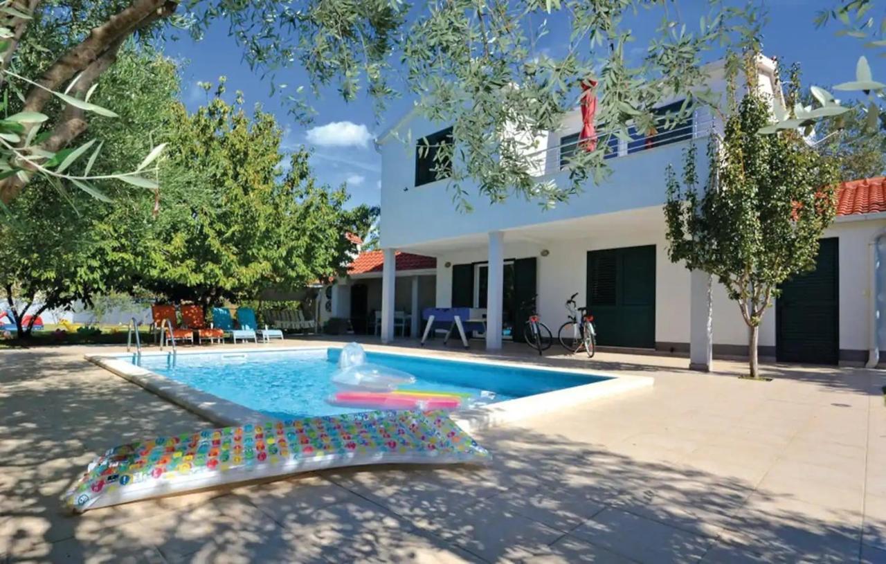 House Viki Villa Plano Exterior photo